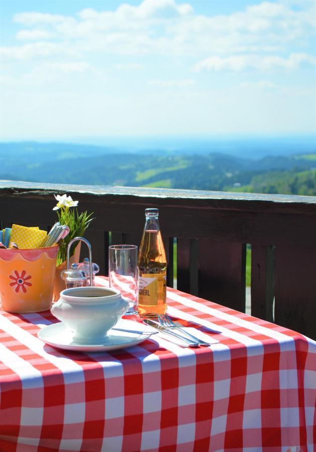 Gasthaus 3-Laenderblick Moenichkirchen Luaran gambar
